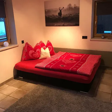 Ferienwohnung Schwaiger * 韦斯滕多夫